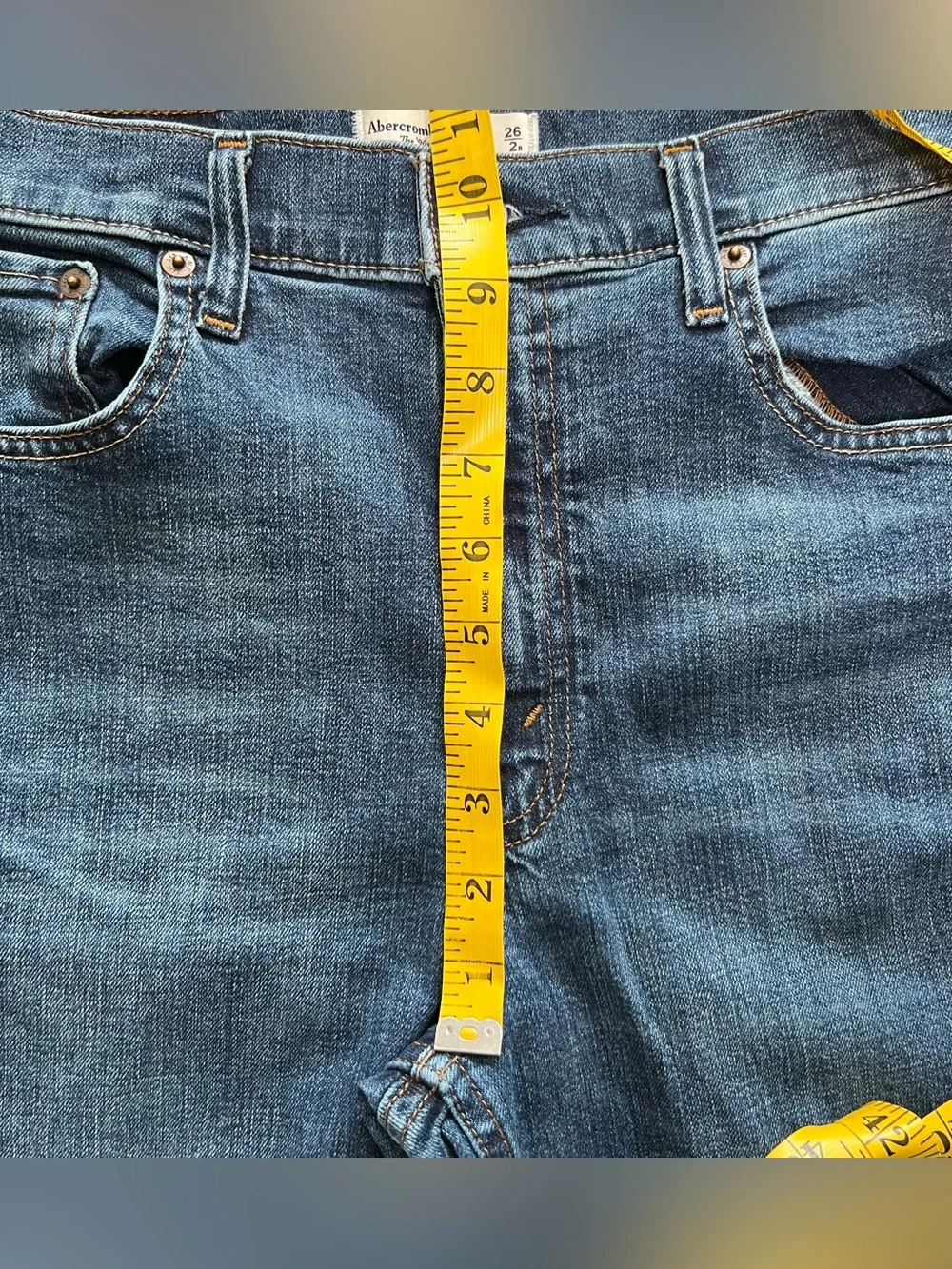 Abercrombie and fitch the 90s straight ultra high rise jean size 26 regular